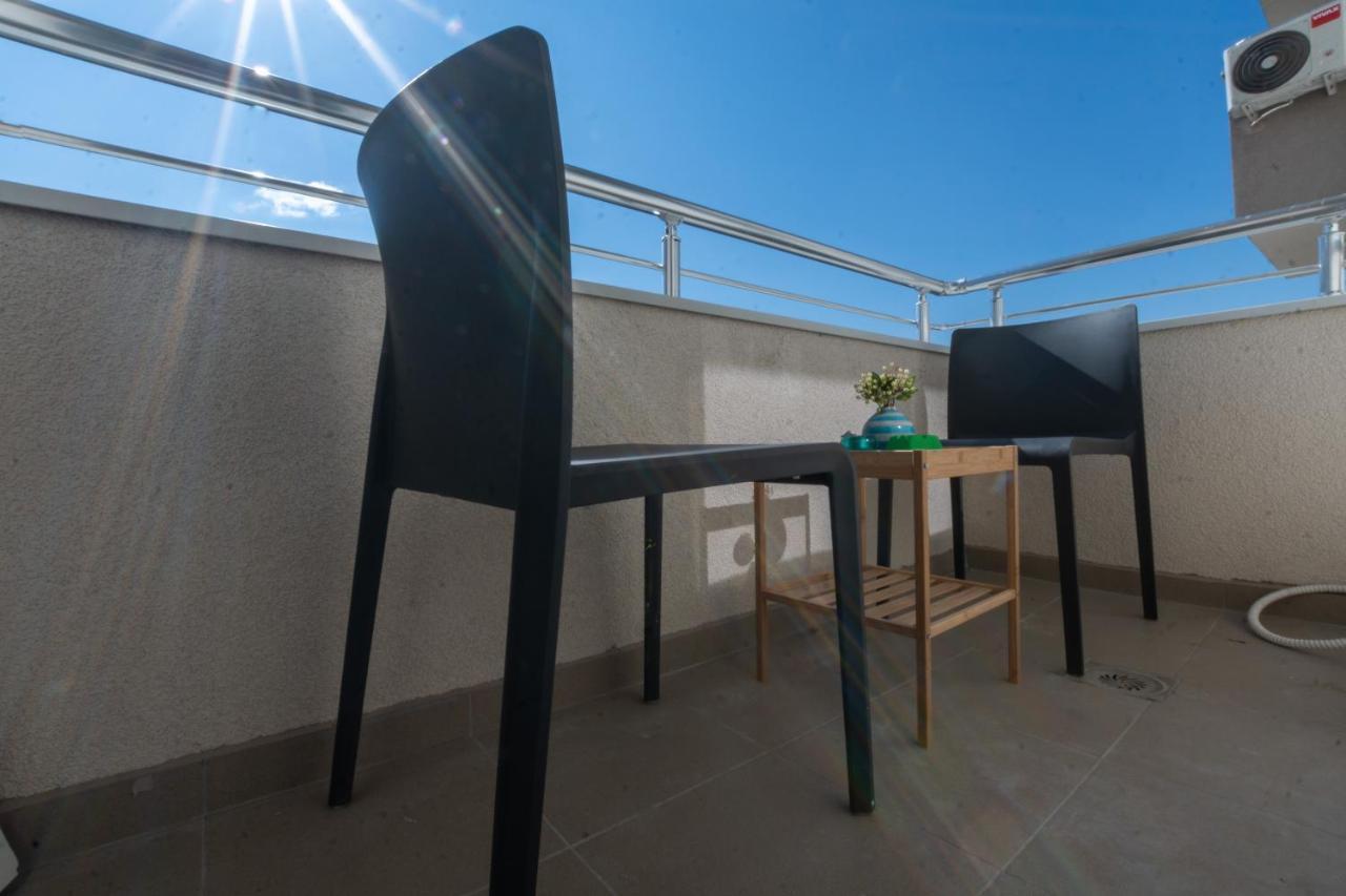 • Charming ǀ Near City Mall ǀ 1Br • Apartman Szkopje Kültér fotó